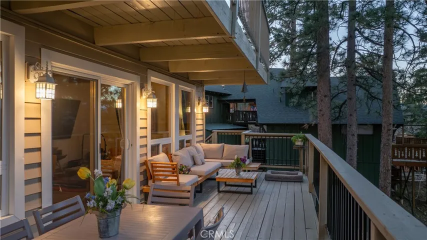 39563 Raccoon Drive, Fawnskin, California 92333