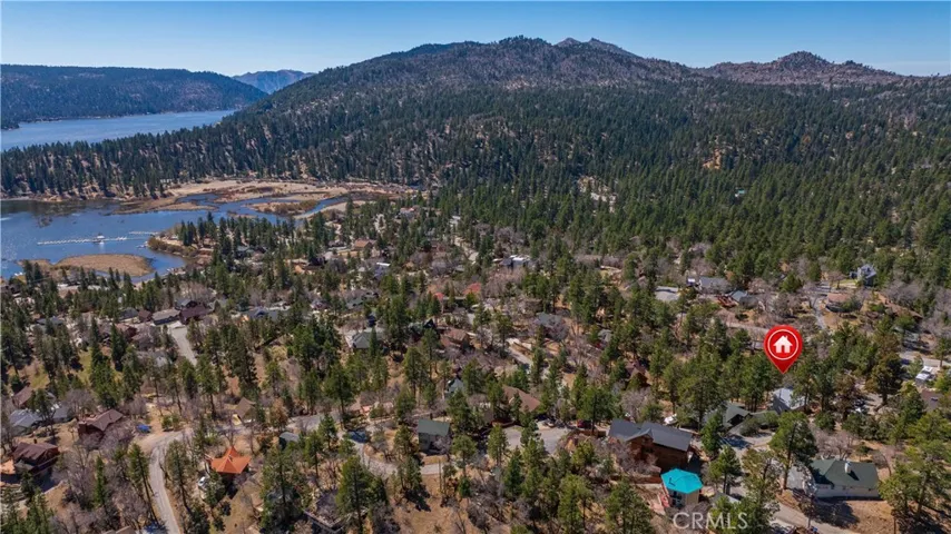 39563 Raccoon Drive, Fawnskin, California 92333