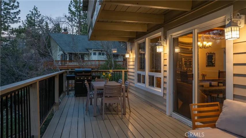39563 Raccoon Drive, Fawnskin, California 92333