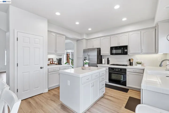 763 Grafton St, Manteca, California 95337