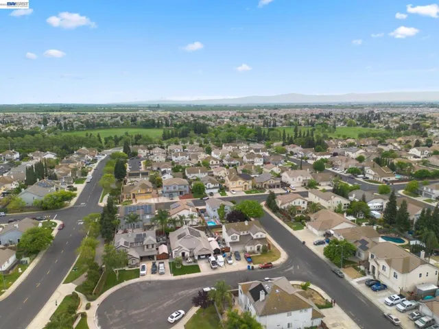 763 Grafton St, Manteca, California 95337
