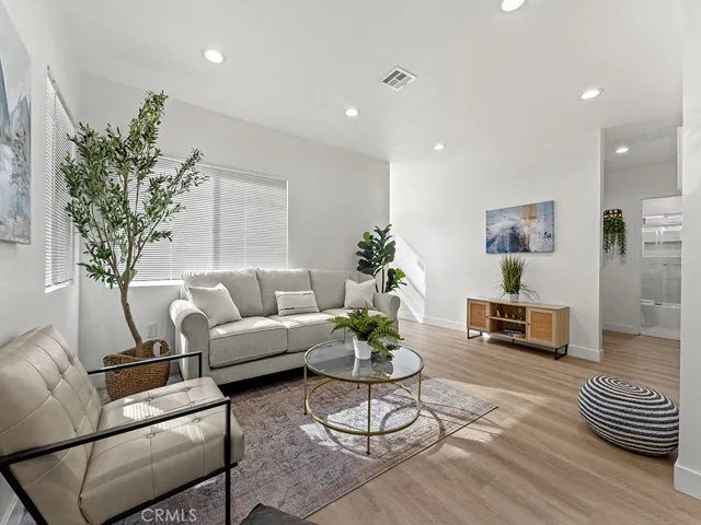 Main House - Living room