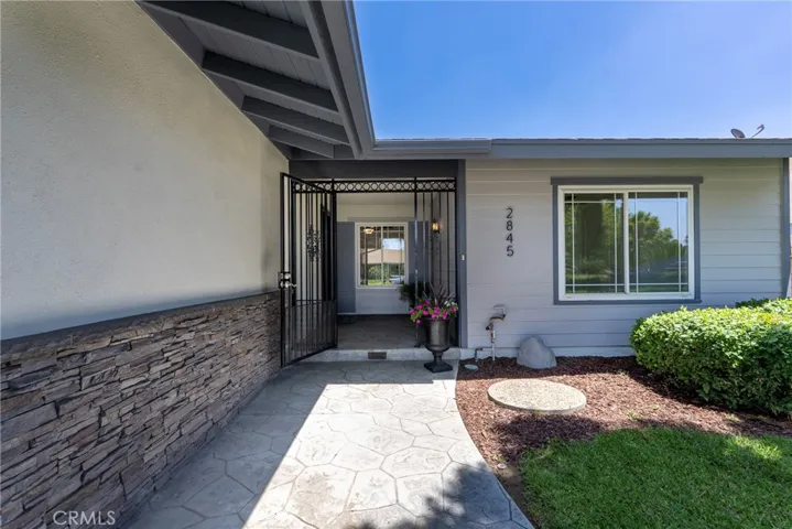 2845 Roncador, Riverside, California 92503
