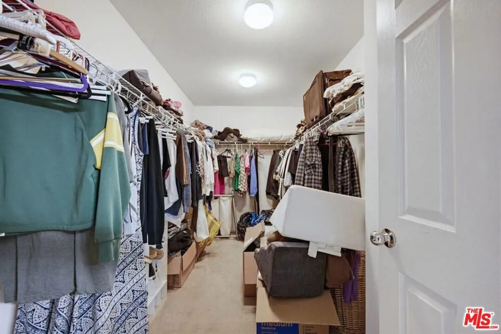 Master Walk In Closet