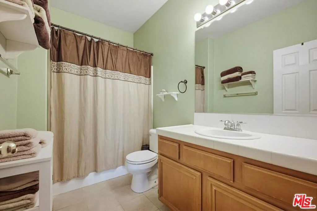 Upstairs Bath