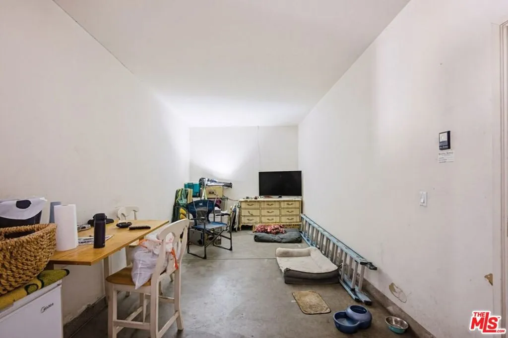 Tandem Garage