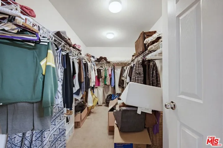 Master Walk In Closet