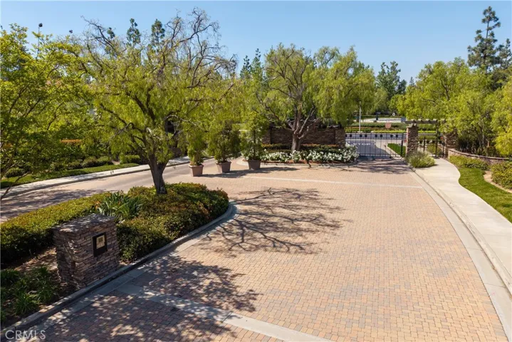 IN THE HIGHLY SOUGHT AFTER COMMUNITY OF PARKHURST IN FULLERTON CA!