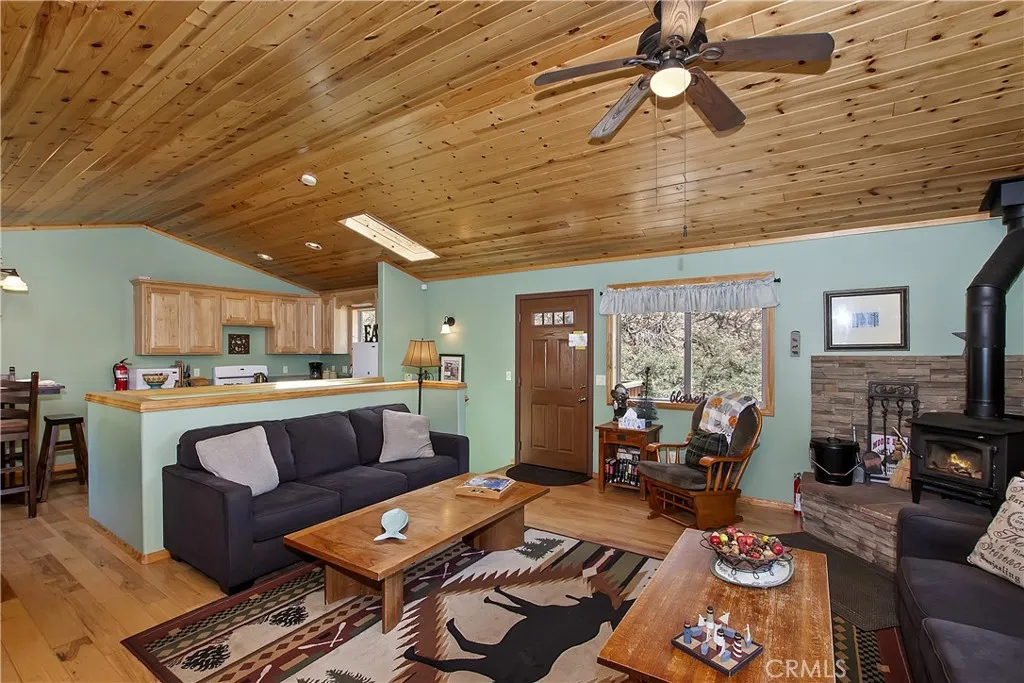 33653 Green Valley Lane, Green Valley Lake, California 92341 — photo 5