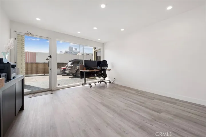 555 E 3rd, Long Beach, California 90802