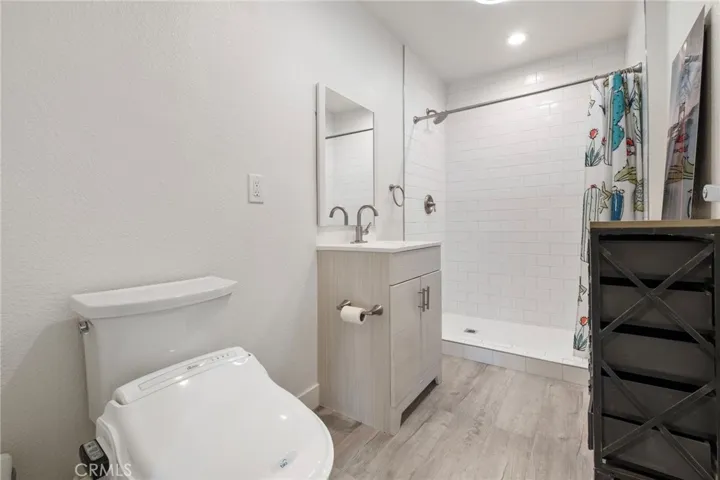 555 E 3rd, Long Beach, California 90802