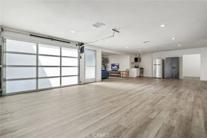 555 E 3rd, Long Beach, California 90802