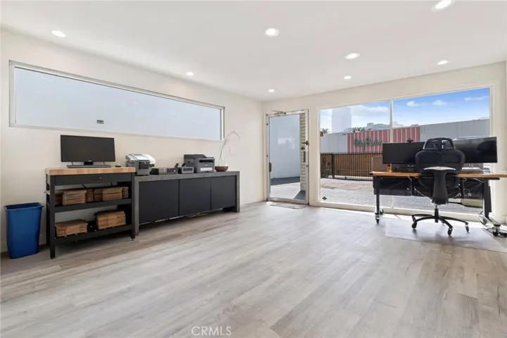 555 E 3rd, Long Beach, California 90802