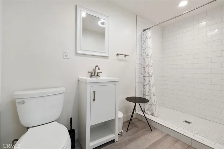 555 E 3rd, Long Beach, California 90802
