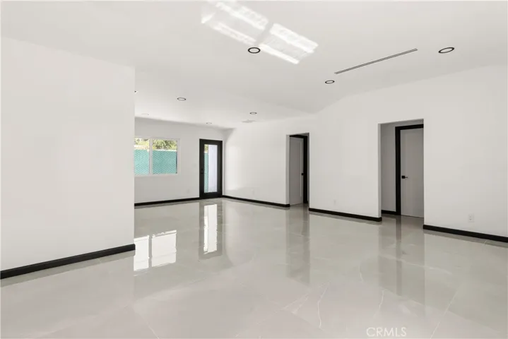 7943 Ledge Avenue, Sun Valley, California 91352