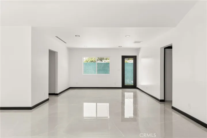 7943 Ledge Avenue, Sun Valley, California 91352