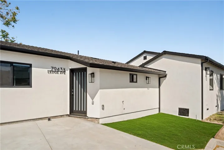 7943 Ledge Avenue, Sun Valley, California 91352