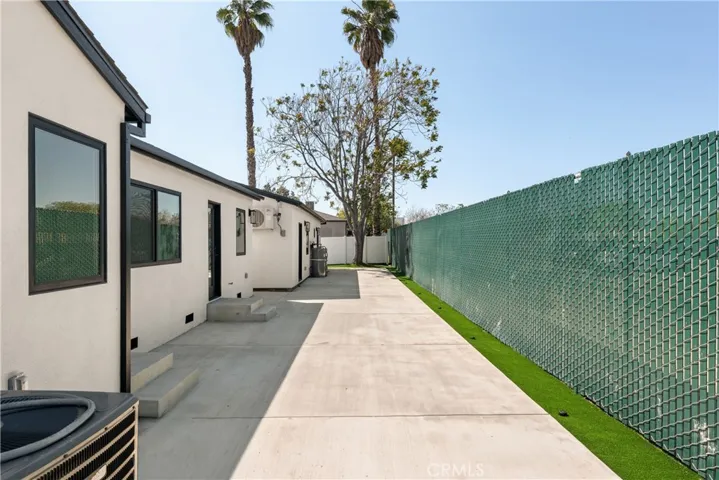 7943 Ledge Avenue, Sun Valley, California 91352