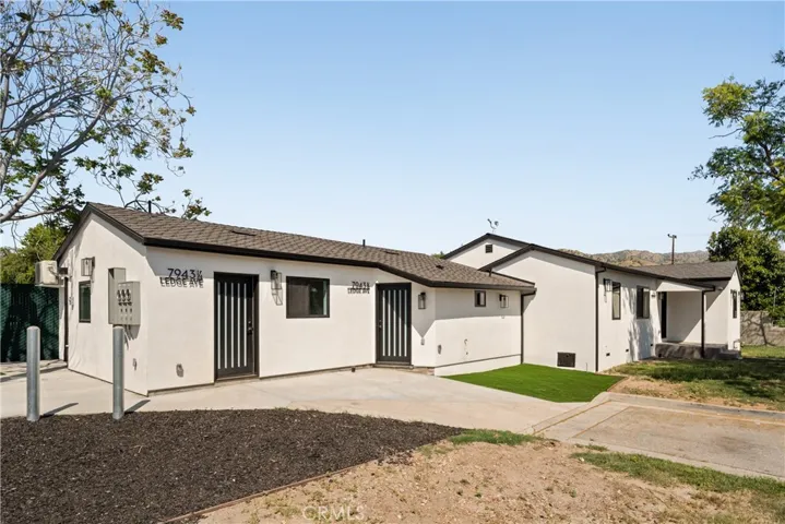 7943 Ledge Avenue, Sun Valley, California 91352