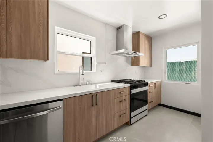 7943 Ledge Avenue, Sun Valley, California 91352