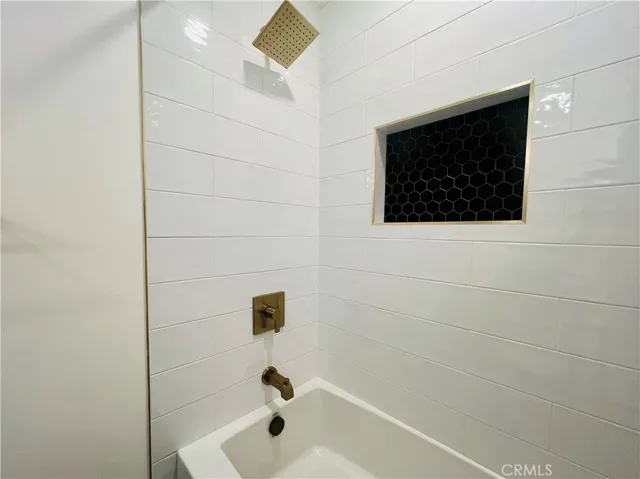 hall bath shower in tub