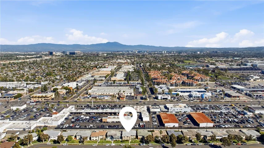 2940 Peppertree, Costa Mesa, California 92626