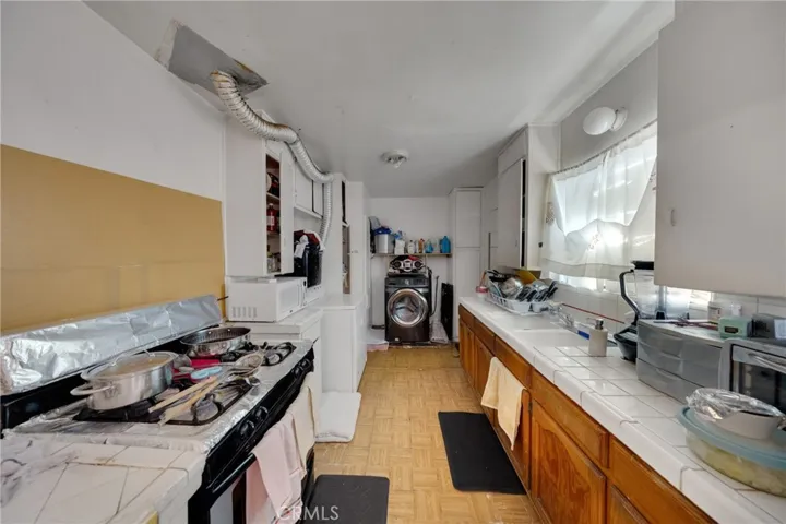 3218-Kitchen