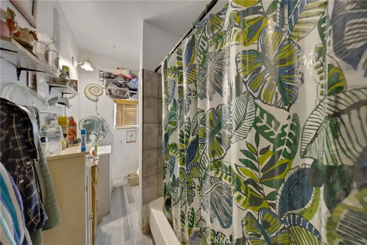 3220-Bathroom