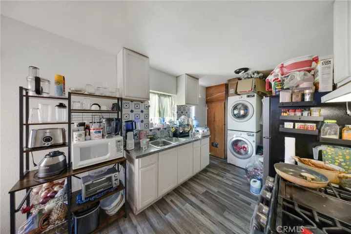 3222-Kitchen