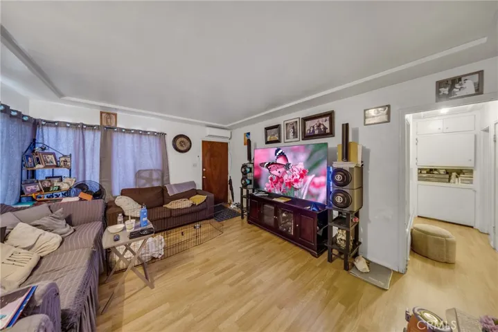 3218-Living Room