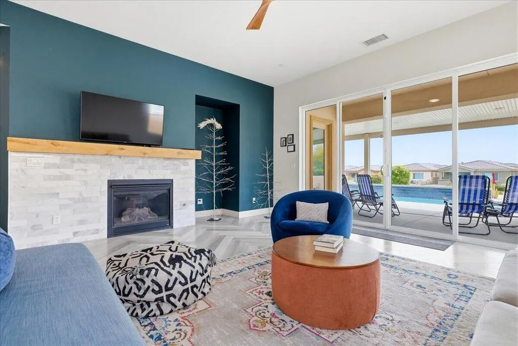 12-Living Room