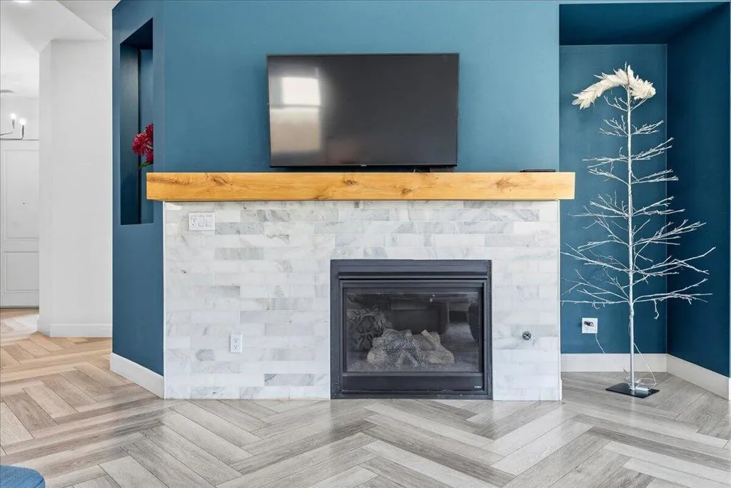 13-Living Room