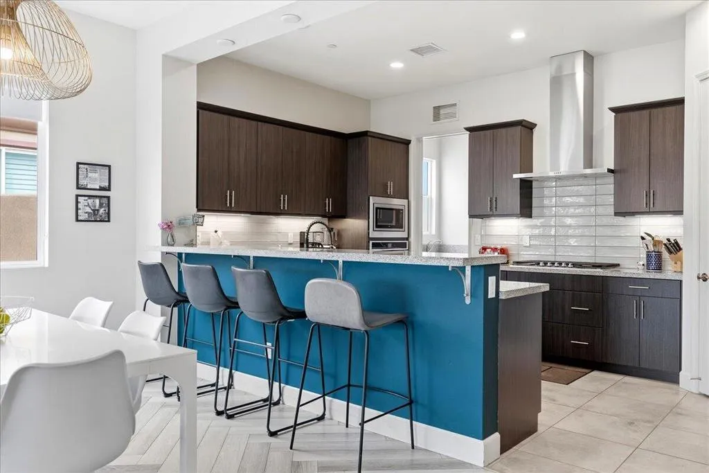 18-Kitchen