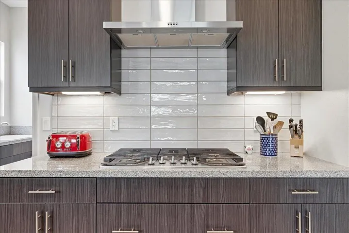 21-Kitchen