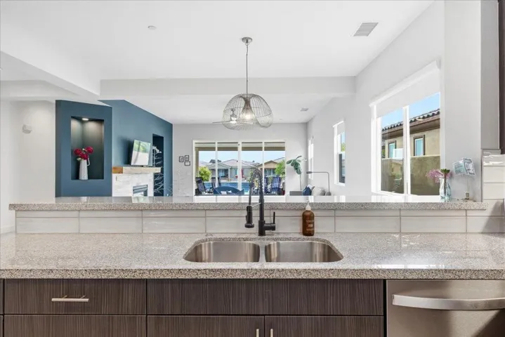 20-Kitchen