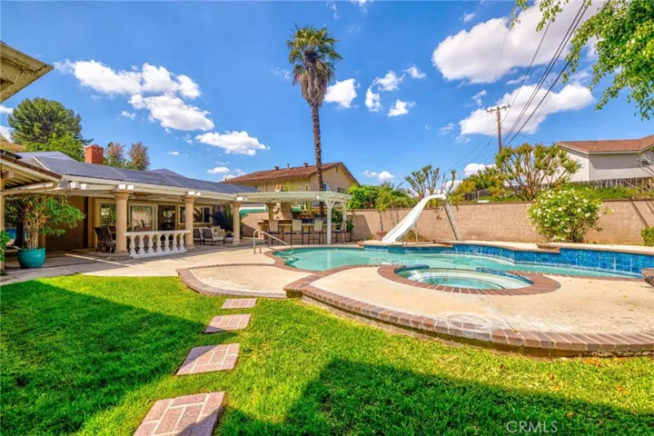 2504 Sarandi Grande, Hacienda Heights, California 91745