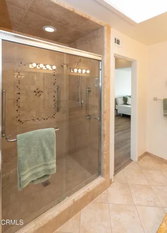 27 17106 Village 17 (Camarillo CA)