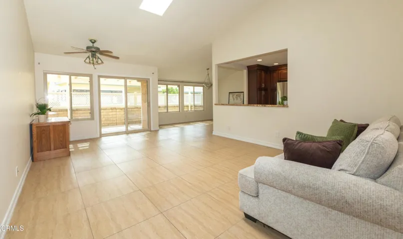 9 17106 Village 17 (Camarillo CA)