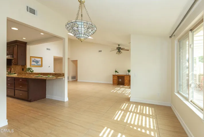 15 17106 Village 17 (Camarillo CA)