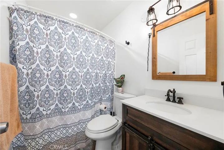 36904 95th E, Littlerock, California 93543