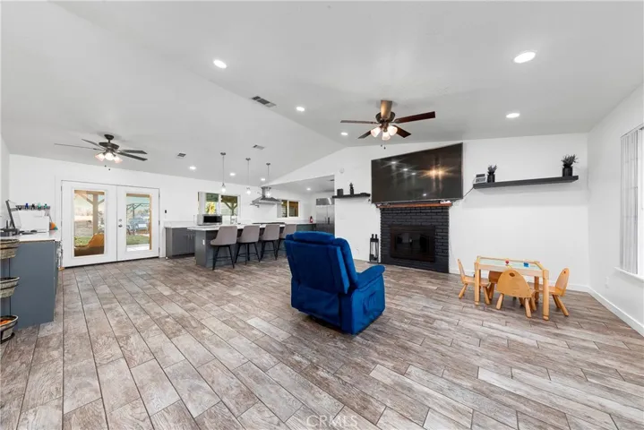 36904 95th E, Littlerock, California 93543