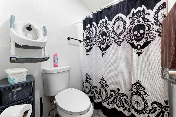 36904 95th E, Littlerock, California 93543