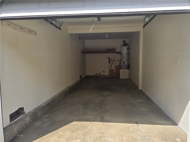 160 Greentree, La Habra, California 90631