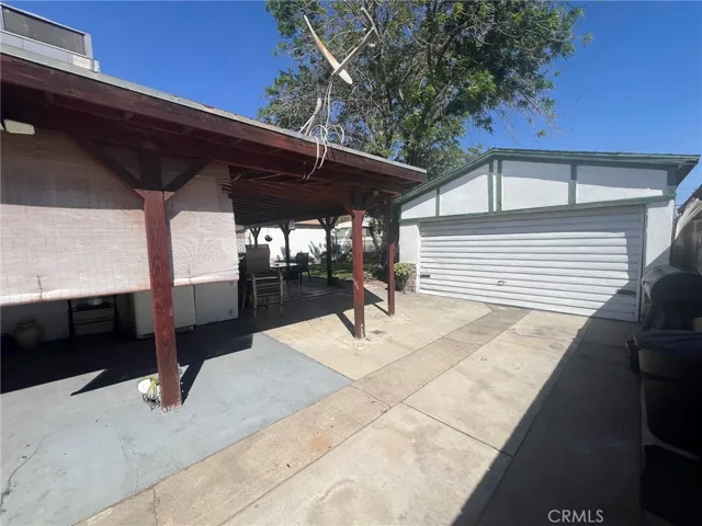 8323 Emerald Avenue, Fontana, California 92335