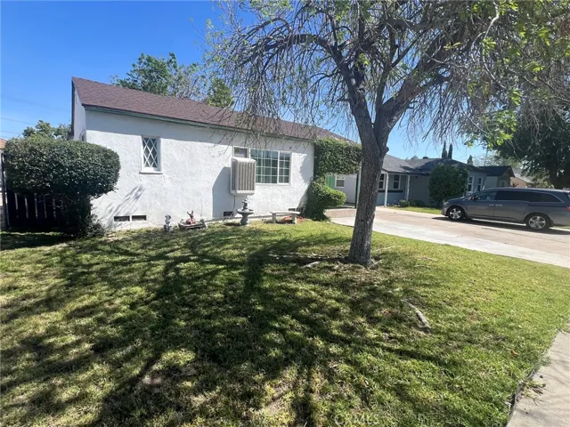 8323 Emerald Avenue, Fontana, California 92335