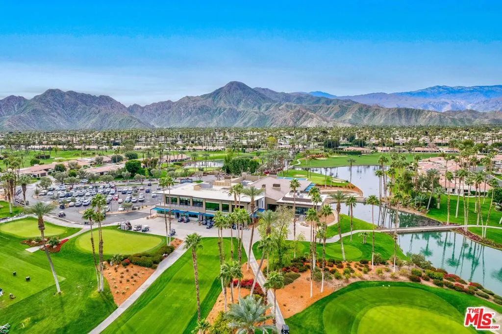 Desert Horizon C.C