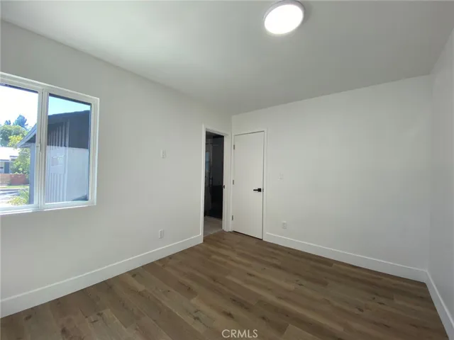 8045 Darby, Reseda, California 91335 — photo 5