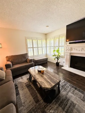 26172 Rainbow Glen, Newhall, California 91321