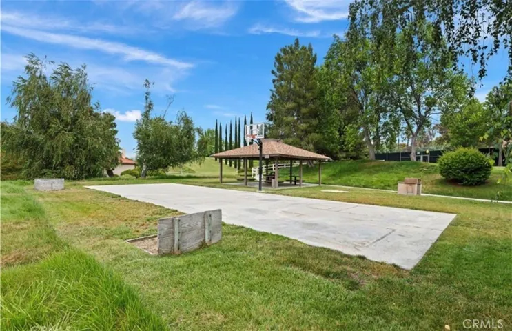 26172 Rainbow Glen, Newhall, California 91321
