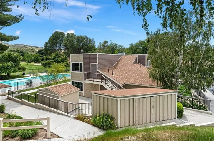 26172 Rainbow Glen, Newhall, California 91321